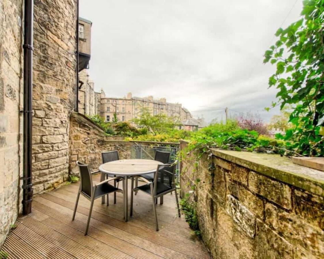 إدنبرة Beautiful City Centre Georgian 4 Bed Townhouse With Private Garden المظهر الخارجي الصورة