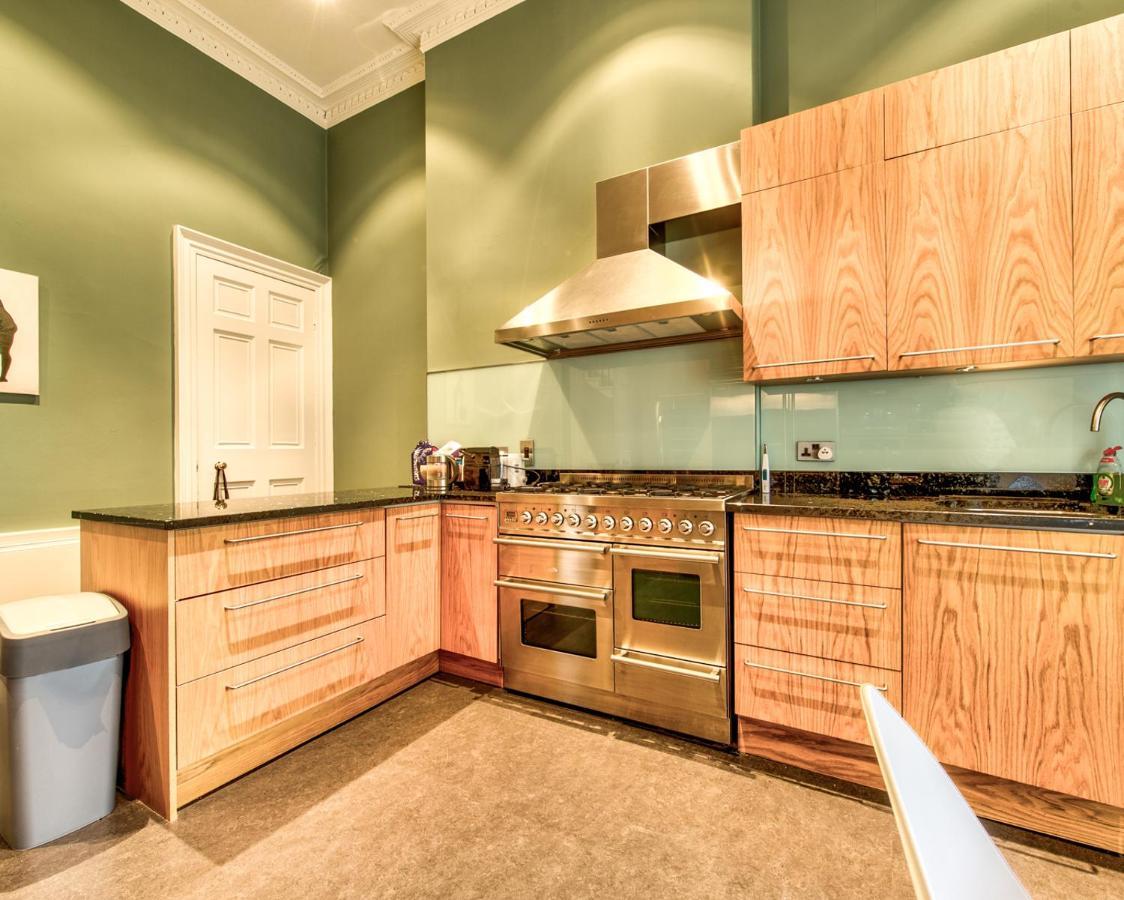 إدنبرة Beautiful City Centre Georgian 4 Bed Townhouse With Private Garden المظهر الخارجي الصورة